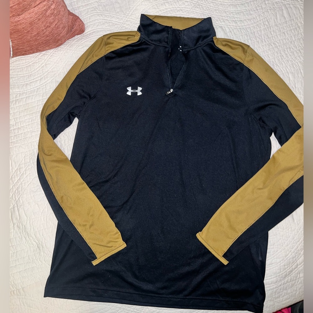 Under Armour Black Pull Over